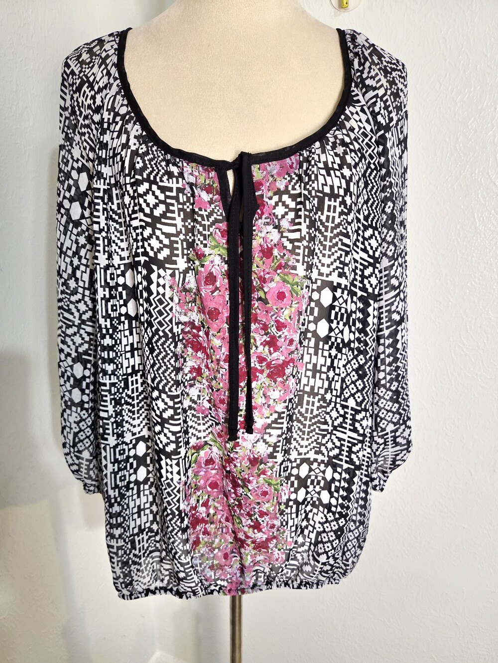 Spoiled Black & White Tie-Front Blouse with Pink & Red Down Center, Size 3X